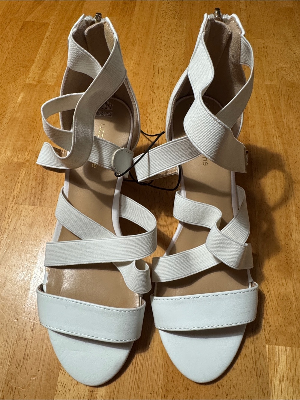 Liz Claiborne Women's White Strappy Mid Wedge Heel Sandal - Size 7